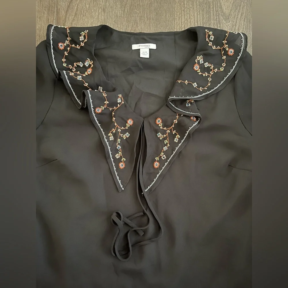 Dressbarn Black Blouse with Floral Embroidery & Ruffle Sleeve 14/16 - Picture 16 of 16